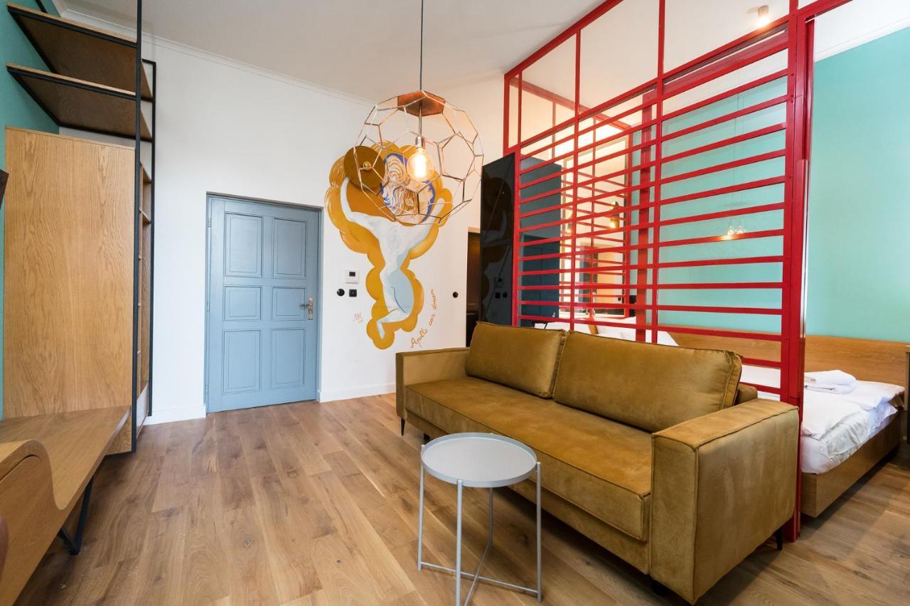 Goldfinger 3-Bed Unique Apartment In The Heart Of Podgorze Krakow Exterior photo