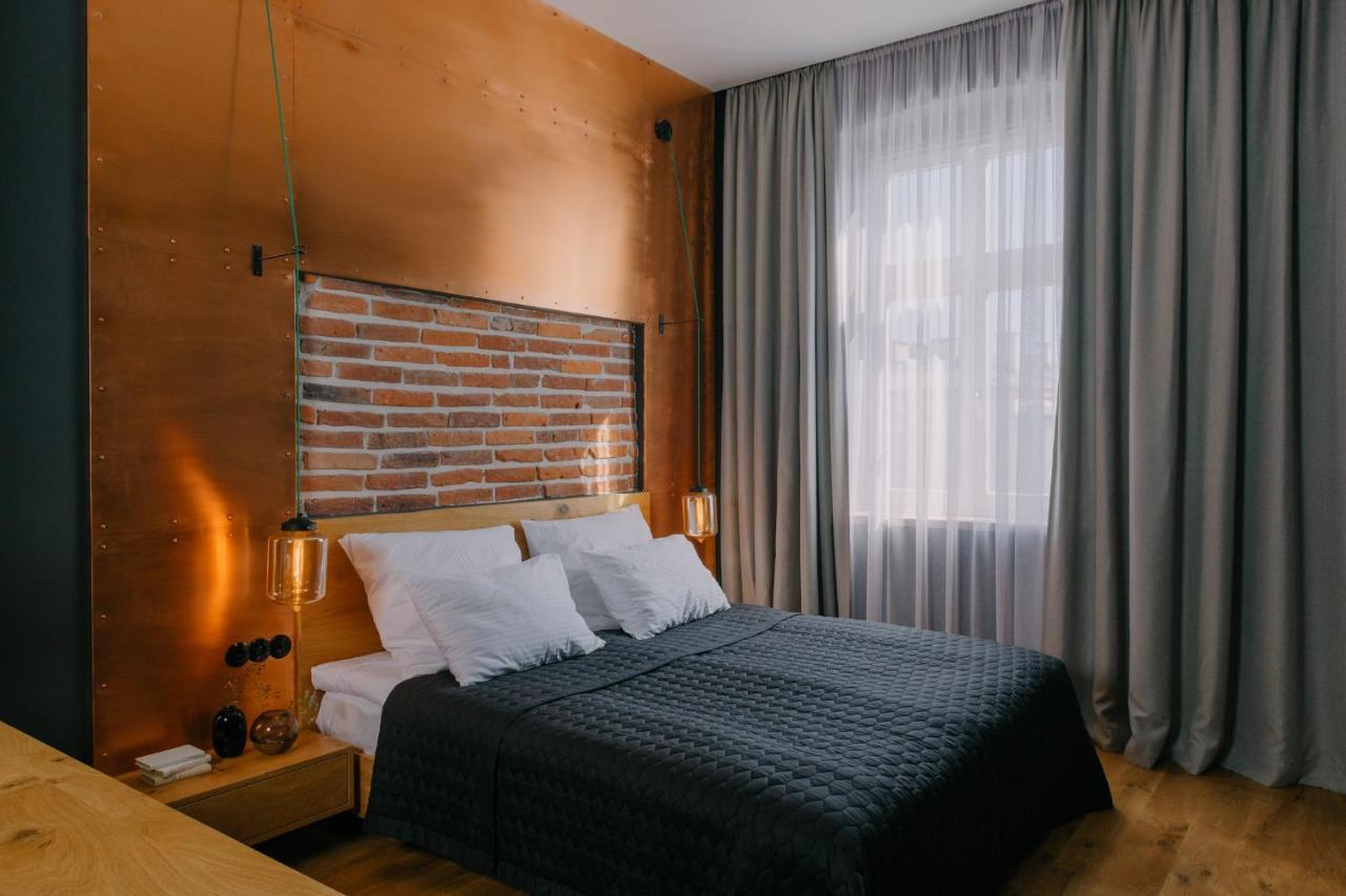 Goldfinger 3-Bed Unique Apartment In The Heart Of Podgorze Krakow Exterior photo
