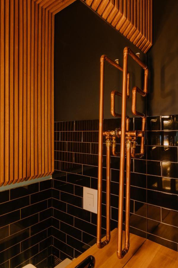 Goldfinger 3-Bed Unique Apartment In The Heart Of Podgorze Krakow Exterior photo